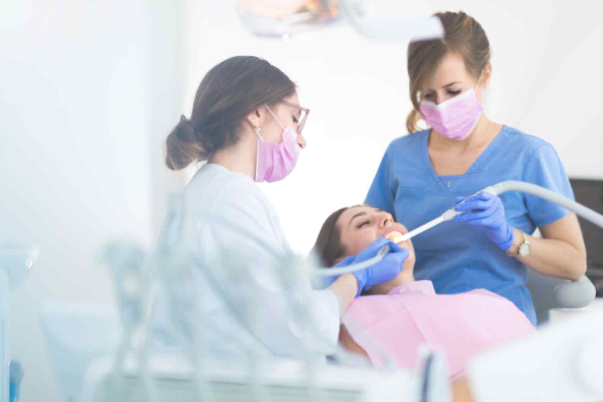 https://www.emergencydentistdaytonohio.com/wp-content/uploads/2020/02/about_us_background.jpg